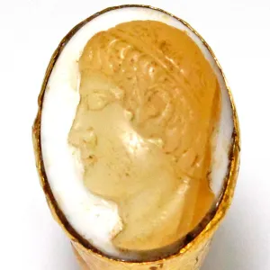 A Roman Gold and Onyx Cameo Ring of Apollo, ca 2nd century CE