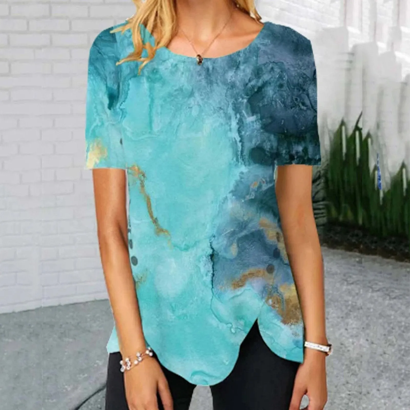 Casual round neck irregular hem button short-sleeved printed T-shirt