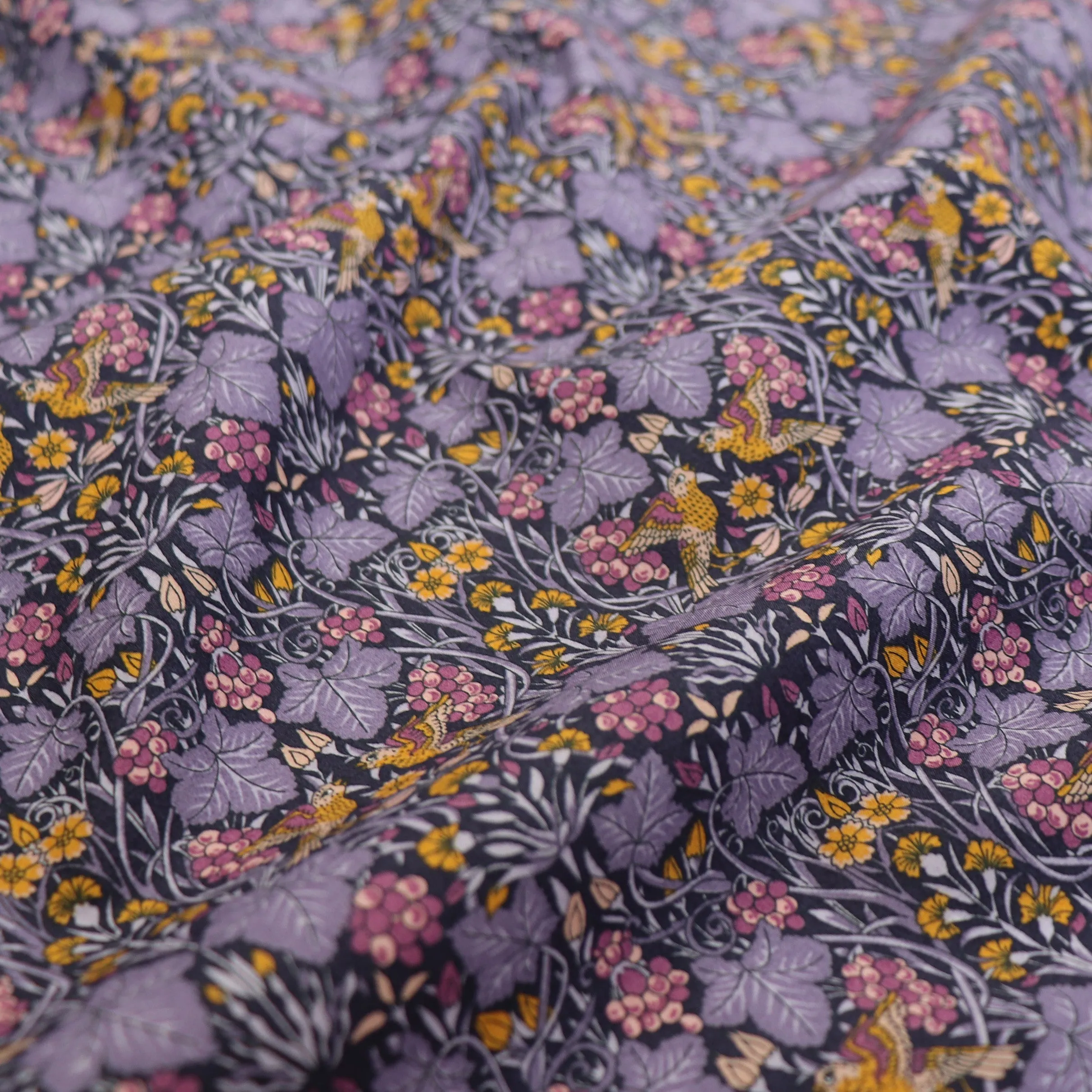 Liberty Fabrics - Vine Thief - Piccadilly Cotton Poplin - END OF BOLT 37cm