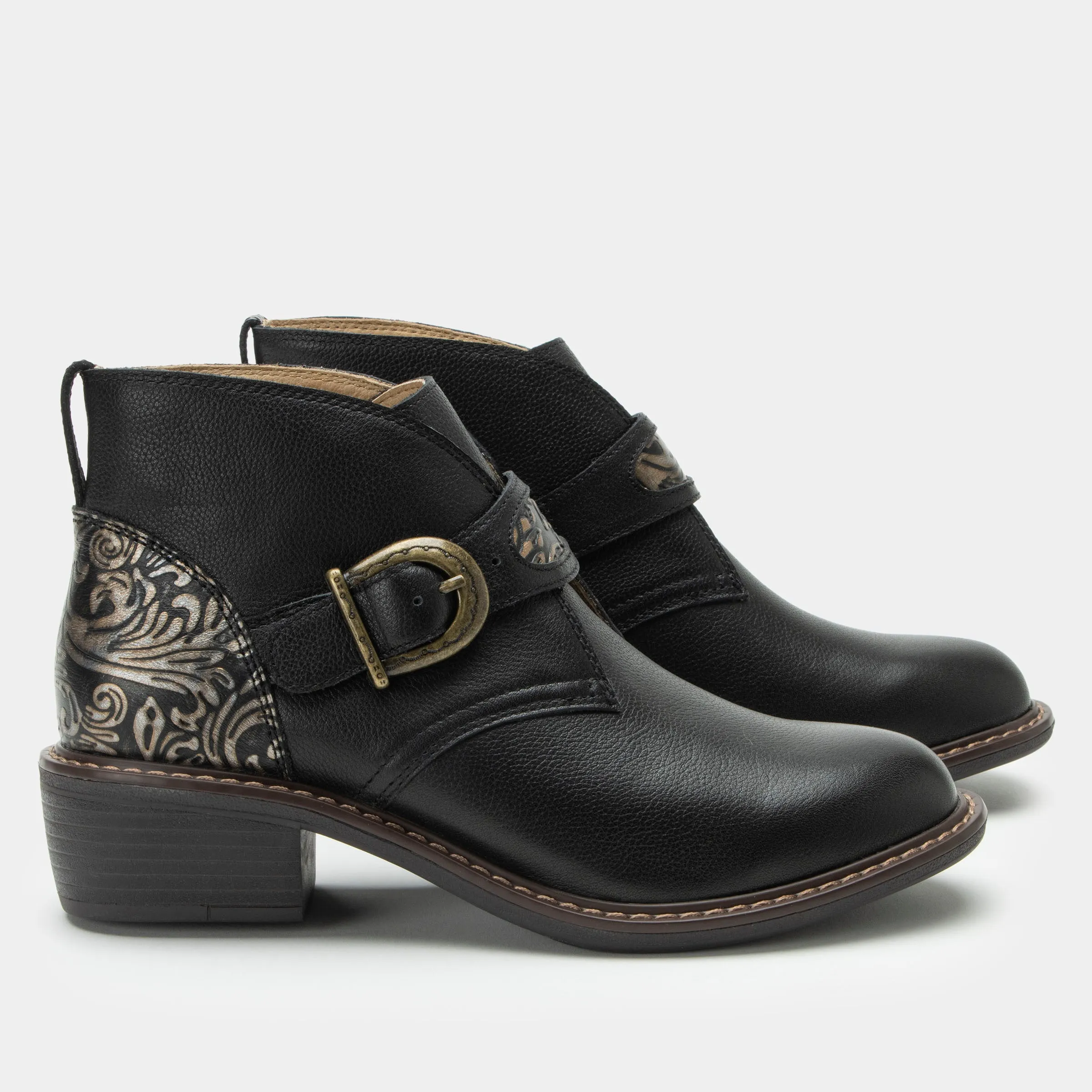 Mikki Showboat Boot