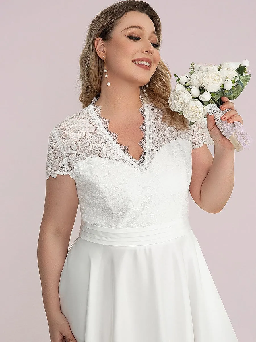 Plus Size Romantic V-neck Lace Bodice A-line Cocktail Dress