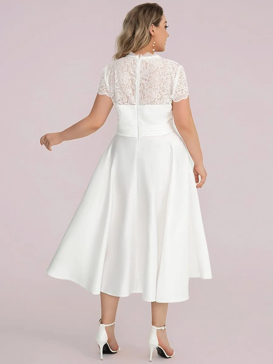 Plus Size Romantic V-neck Lace Bodice A-line Cocktail Dress